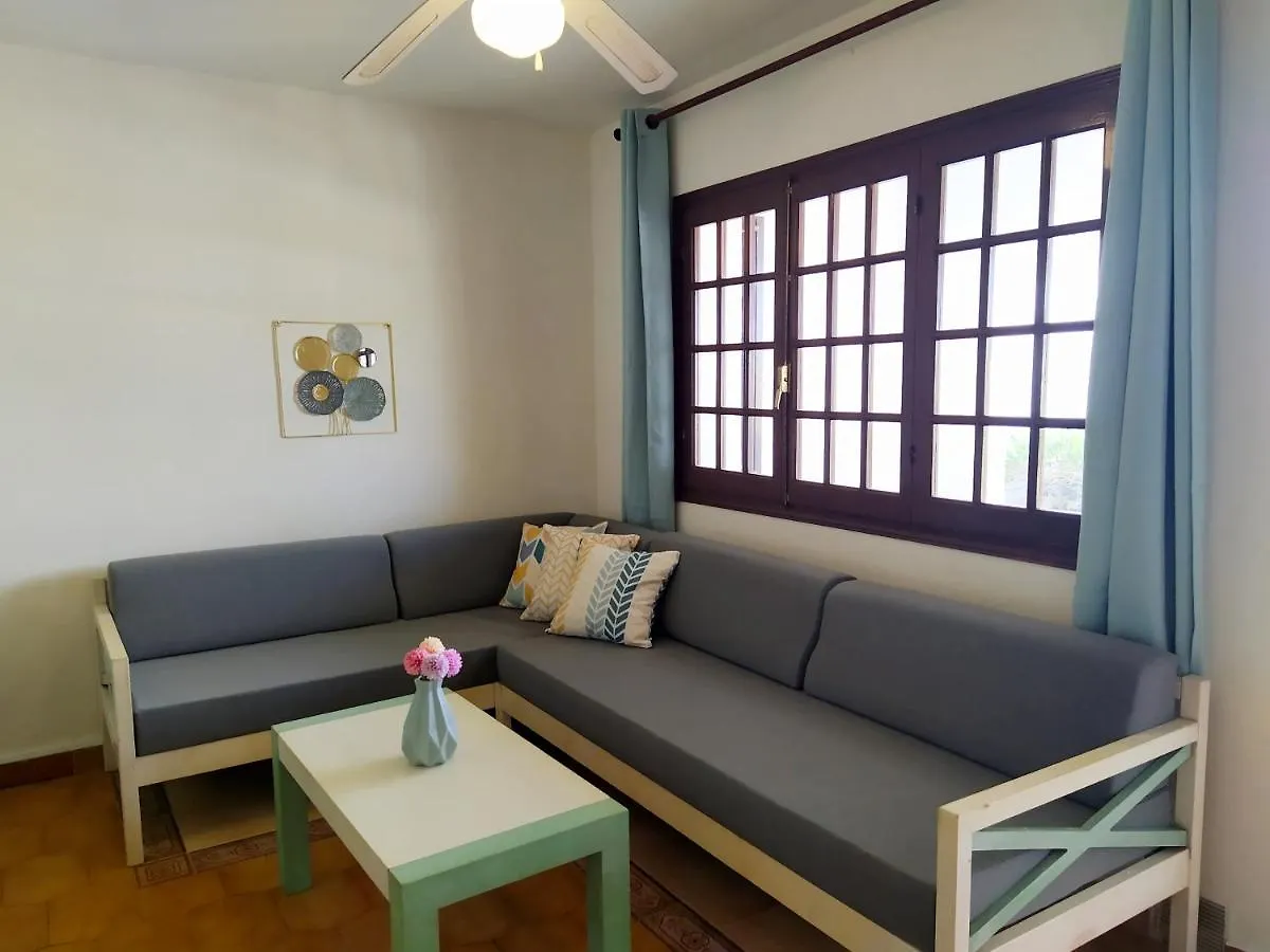 Cheap&Chic Apartamento en Son Bou  0*,